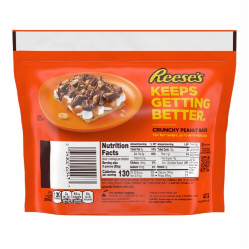REESE'S Crunchy Peanuts Miniatures Milk Chocolate Peanut Butter Cups Candy Share Pack Perspective: left