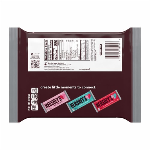 HERSHEY'S Milk Chocolate Valentine Candy Bars Perspective: left