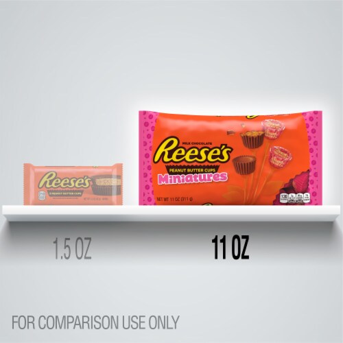 Reese's Valentine's Peanut Butter Cups Miniatures Perspective: left