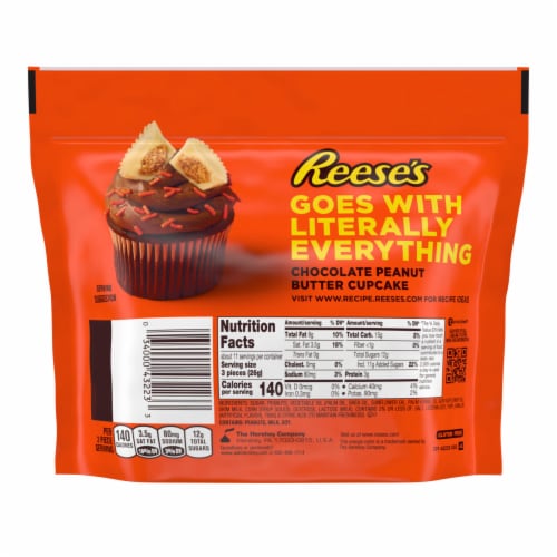 REESE'S Miniatures White Creme Peanut Butter Cups Candy Share Pack Perspective: left