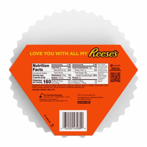 REESE'S Milk Chocolate Peanut Butter Cups Valentine Candy Gift Box Perspective: left