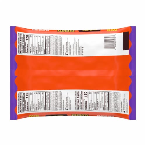 REESE'S Assorted Milk Chocolate Snack Size Peanut Butter Shapes Halloween Candy Jumbo Bag Perspective: left