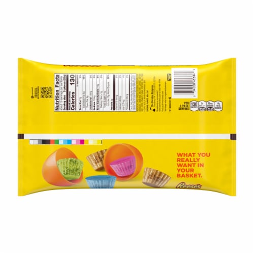 REESE'S Miniatures Milk Chocolate and Peanut Butter Cups Easter Candy Big Bag Perspective: left