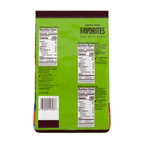 Hershey Assorted Chocolate Flavored Candy Party Pack Perspective: left