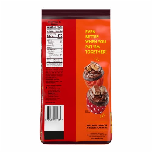 KIT KAT® and REESE'S Miniatures Assorted Milk Chocolate Candy Party Pack Perspective: left