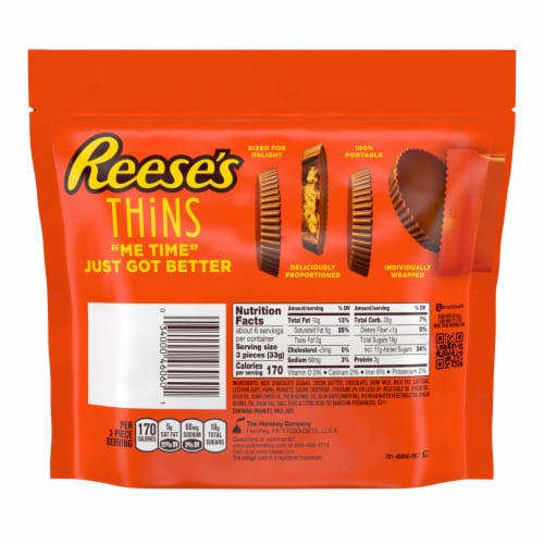 REESE'S THiNS Milk Chocolate and Peanut Butter Share Pack Cups Candy Bag Perspective: left