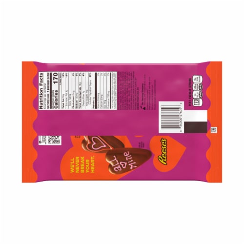 REESE'S Milk Chocolate Peanut Butter Valentine Candy Packs Perspective: left