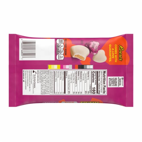 REESE'S White Creme Peanut Butter Creme Hearts Valentine Candy Bag Perspective: left
