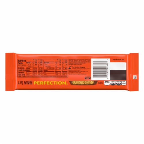 REESE'S Milk Chocolate Snack Size Peanut Butter Cups Candy Packs Perspective: left