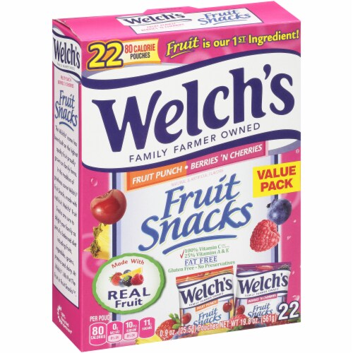 Welch's Fruit Punch and Berries 'N Cherries Fruit Snacks Perspective: left
