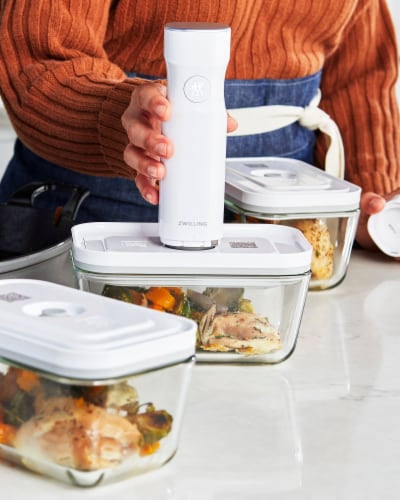ZWILLING Fresh & Save Glass Airtight Food Storage Container, Meal Prep Container - Medium Perspective: left