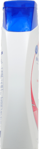 Head & Shoulders Smooth & Silky Shampoo Perspective: left