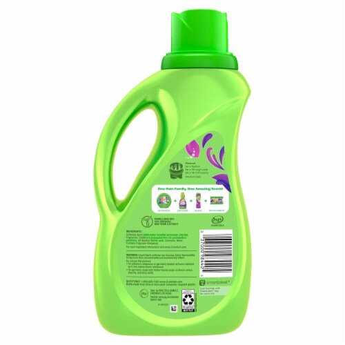 Gain Moonlight Breeze Liquid Fabric Softener Perspective: left