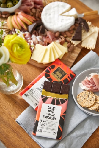 Endangered Species™ Cacao Nibs & Dark Chocolate Bar Perspective: left