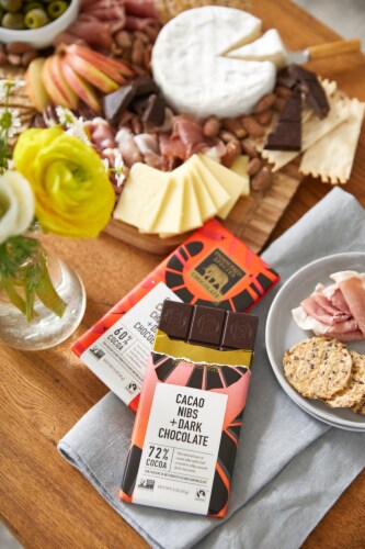 Endangered Species™ Cacao Nibs & Dark Chocolate Bar Perspective: left