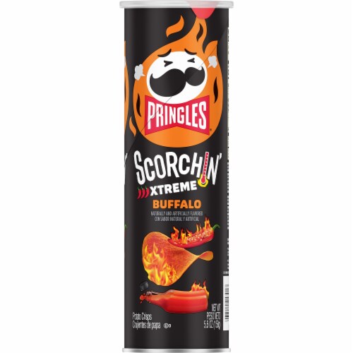 Pringles® Scorchin' Buffalo Potato Crisps Chips Perspective: left