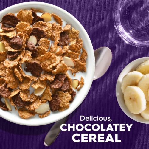 Kellogg's Special K Chocolatey Dipped Flakes with Almonds Cold Breakfast Cereal Original Size Perspective: left