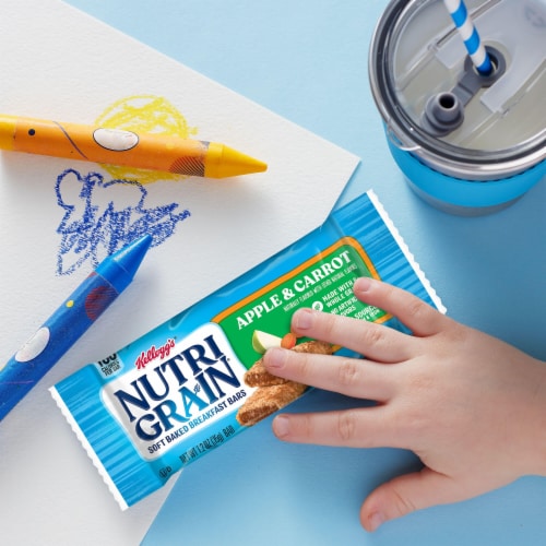 Nutri-Grain Apple and Carrot Soft Baked Breakfast Bars Perspective: left