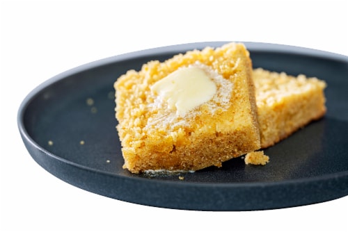 Bob's Red Mill Golden Cornbread Baking Mix Perspective: left