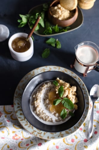 Bob's Red Mill Organic Steel Cut Oats Perspective: left