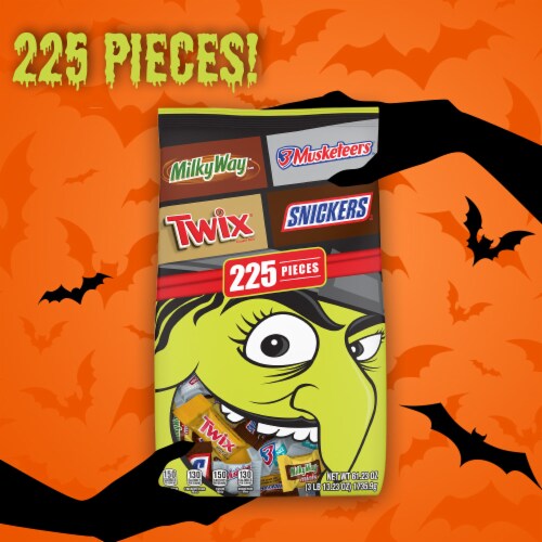 Mars Halloween Chocolate Miniature Candy Variety Mix 225 Piece Bag Perspective: left