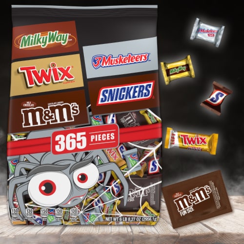 M&M'S Snickers Twix Milky Way & 3 Musketeers Bulk Halloween Candy Assortment Perspective: left