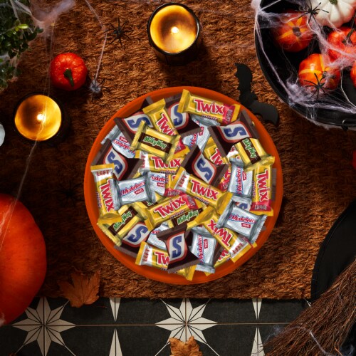 Snickers Twix Milky Way & 3 Musketeers Minis Halloween Candy Variety Pack Bulk Bag Perspective: left