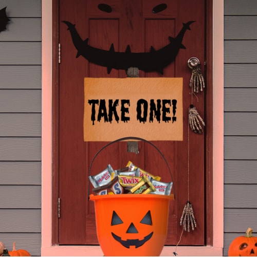 Snickers Twix Milky Way & 3 Musketeers Minis Halloween Candy Variety Pack Bulk Bag Perspective: left