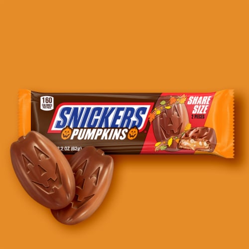 Snickers Pumpkins Chocolate Halloween Candy Bars Share Size Pack Perspective: left