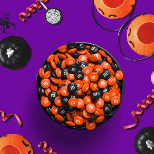 M&M'S Halloween Blend Milk Chocolate Candy Bag Perspective: left
