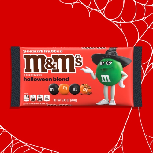 M&M'S Peanut Butter Halloween Blend Milk Chocolate Halloween Candy Bag Perspective: left