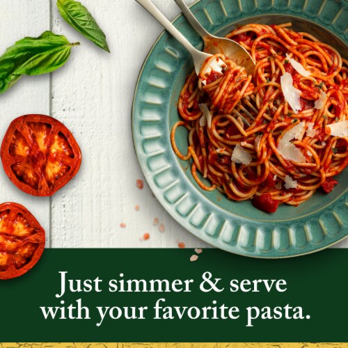 Classico Fire Roasted Tomato & Garlic Spaghetti Pasta Sauce Perspective: left