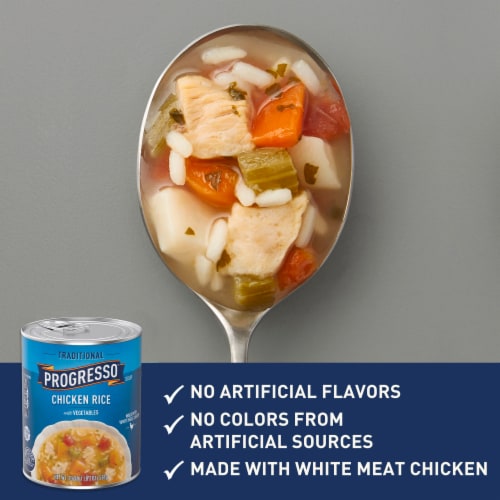 Progresso Traditional Chicken Rice with Vegetables Soup Perspective: left