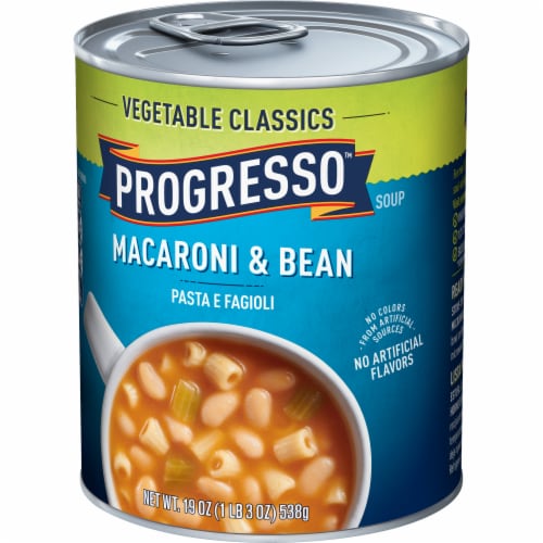Progresso Vegetable Classics Macaroni and Bean Soup Perspective: left