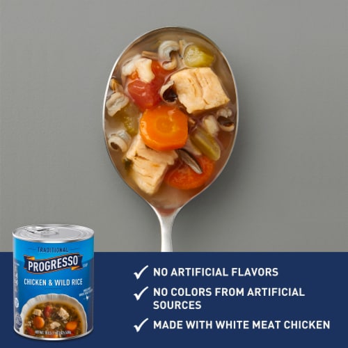 Progresso Traditional Chicken and Wild Rice Soup Perspective: left