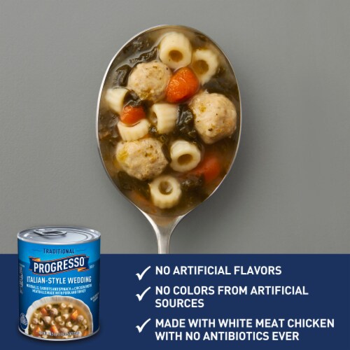Progresso Traditional Italian Style Wedding Soup Perspective: left