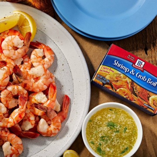 McCormick Golden Dipt Shrimp & Crab Boil Spice Perspective: left