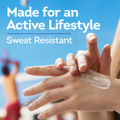 Kroger® Total Sport Sunscreen Lotion and Spray SPF 50 Variety Pack Perspective: left