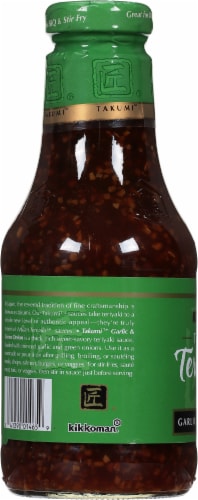 Kikkoman Takumi Garlic & Green Onion Teriyaki Sauce Perspective: left