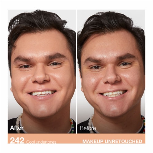 Maybelline Fit Me Matte + Poreless Liquid Foundation 242 Light Honey Perspective: left