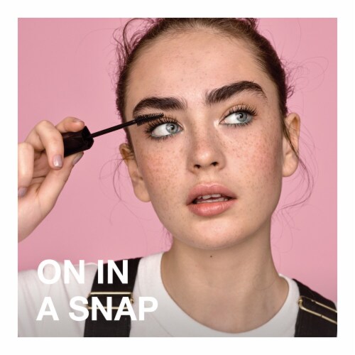 Maybelline Snapscara Mascara Washable 300 Pitch Black Perspective: left
