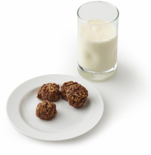 Bakery Fresh Goodness Mini Peanut Butter Fudge No Bake Cookies Perspective: left