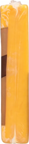 Boar's Head Vermont Cheddar Cheese Perspective: left