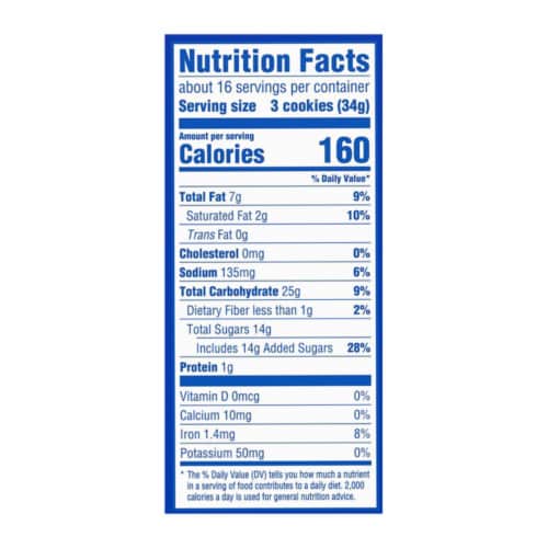 Oreo Chocolate Sandwich Cookies Family Size Perspective: left