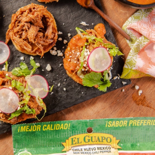 El Guapo Ground New Mexico Chili Powder Perspective: left