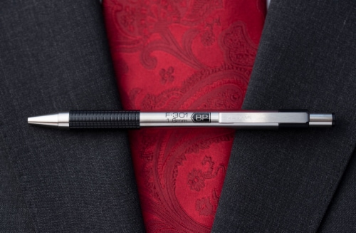 Zebra F-301 Retractable Ballpoint 0.7mm Black Ink Perspective: left