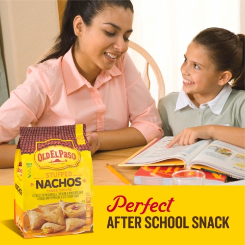 Old El Paso Stuffed Nachos Three Cheese Perspective: left