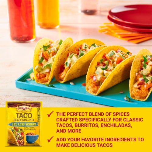 Old El Paso™ Taco Seasoning Mix With 25% Less Sodium Perspective: left