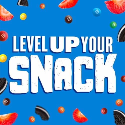 YoCrunch Low Fat Strawberry with M&Ms and Oreo Variety Pack Yogurt Cups Perspective: left
