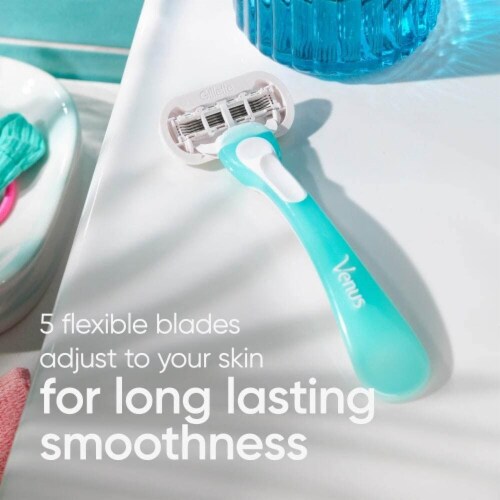 Gillette Venus Extra Smooth Sensitive Women's Disposable Razors Perspective: left